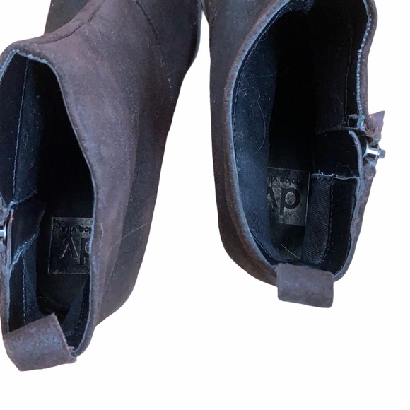 DV Dolce Vita Booties - Picture 5 of 9